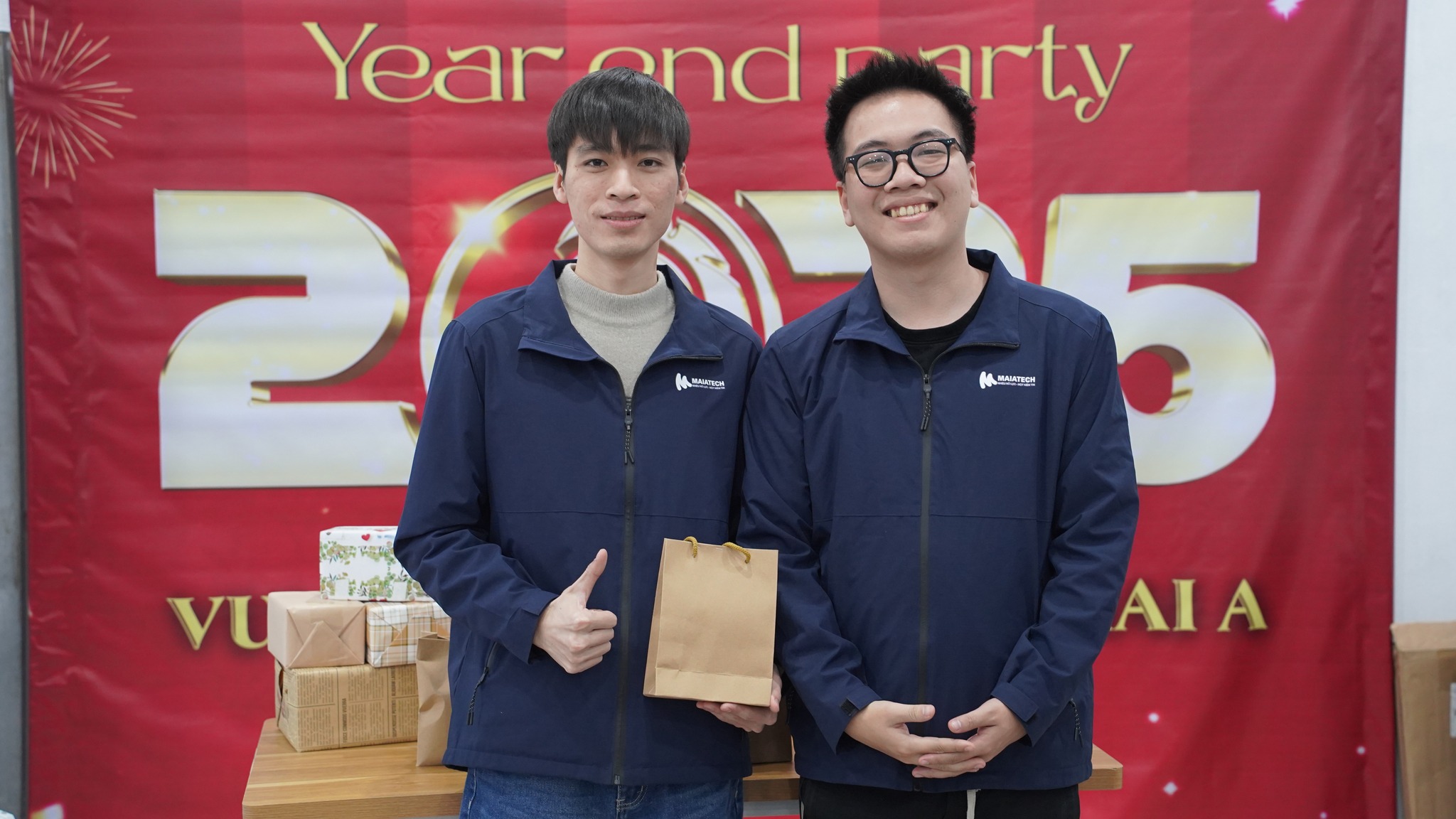 Niềm vui khi được nhận món quà ngẫu nhiên